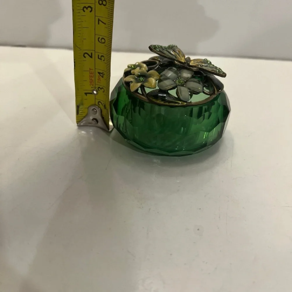 Flower/ butterfly green jewelry trinket